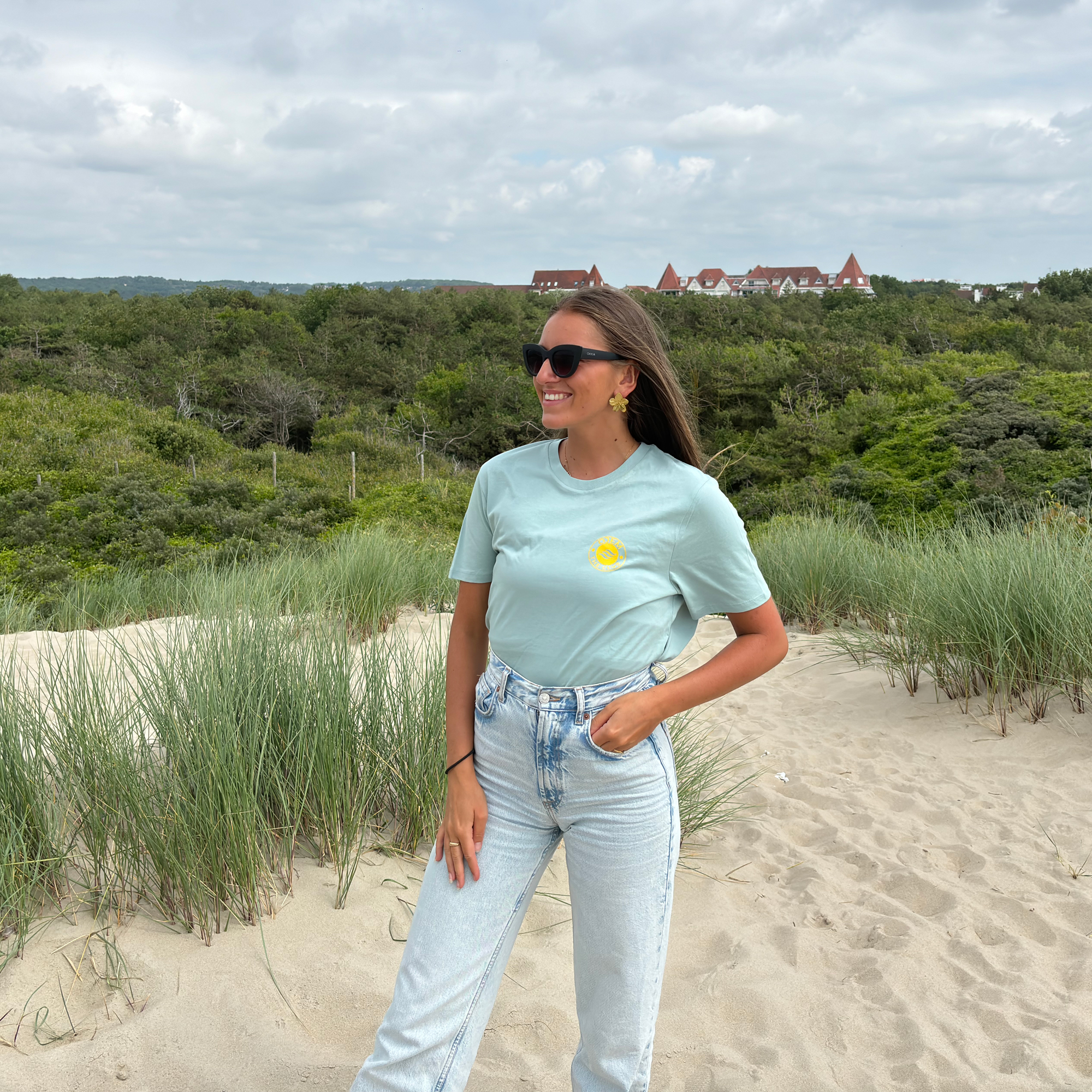 tee-shirt-ojem Tee-shirt vert sauge avec logo jaune Ojem